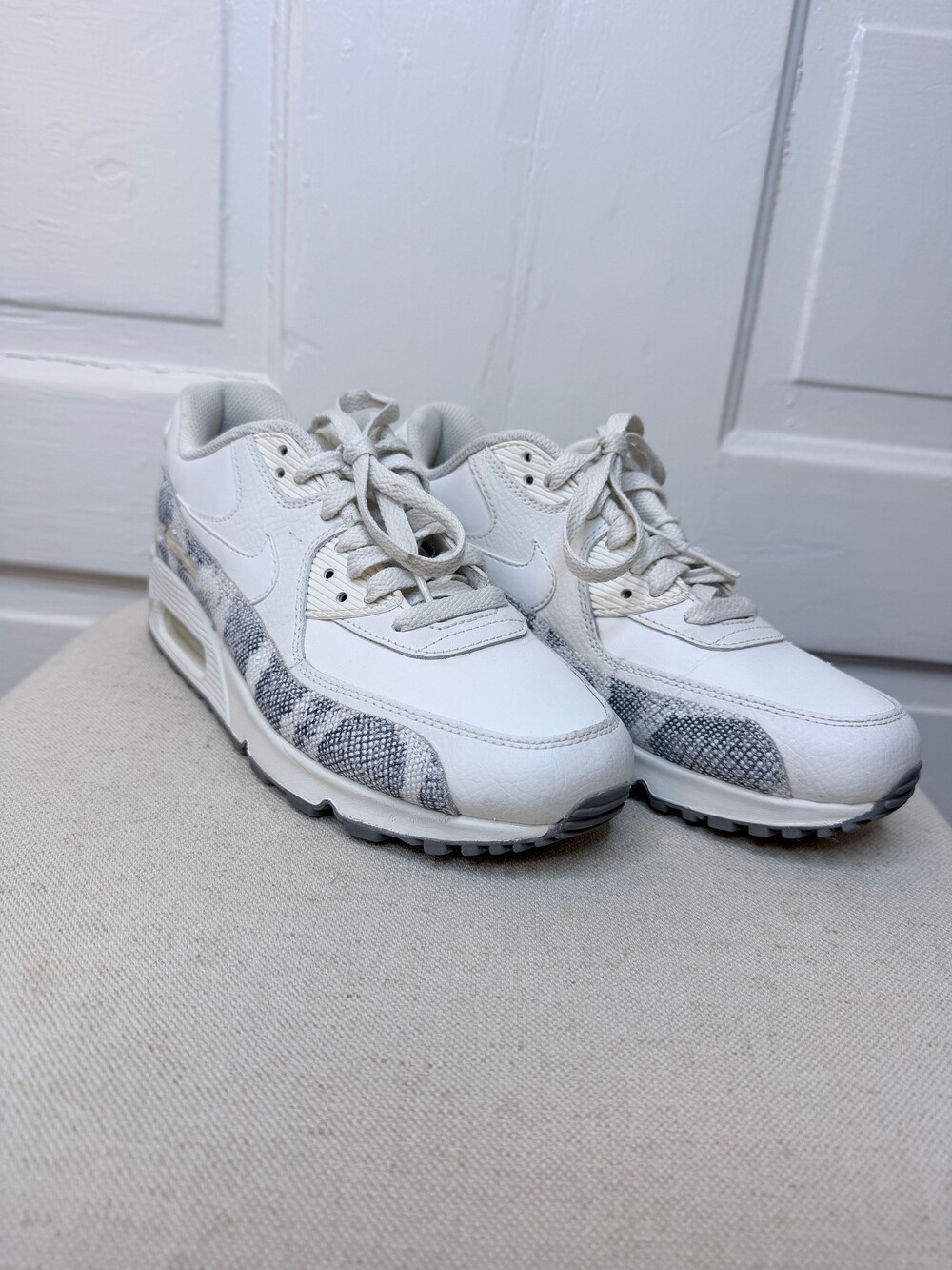 Nike Air Max 90 Premium Snake Skin Sneakers Womens Size 6.5